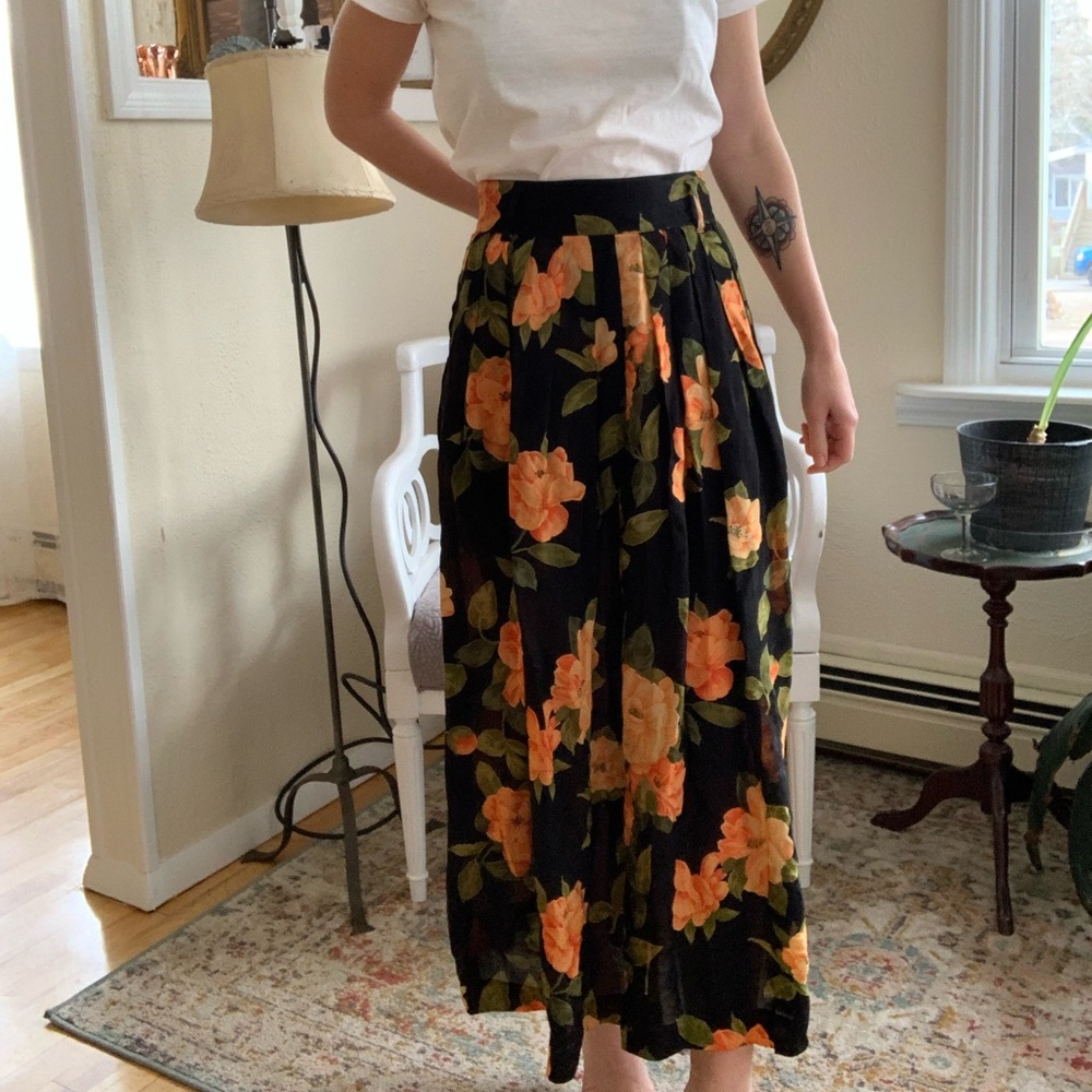 80s Byblos Bergdorf Goodman floral skirt